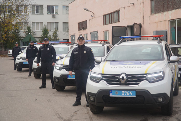 Поліцейські Тернопільщини отримали нові службові автомобілі