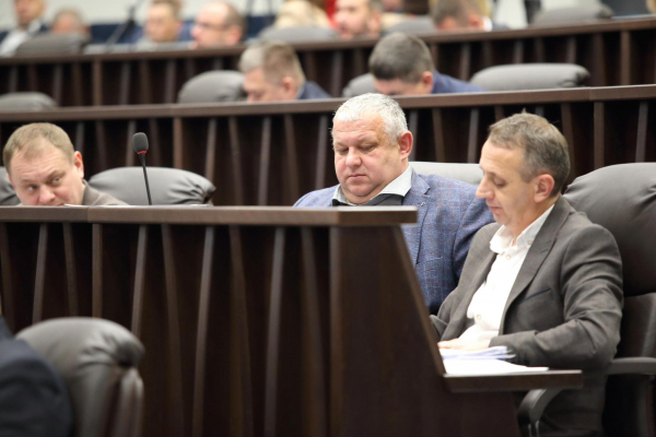Депутати Тернопільської облради підтримали рішення про посилення заходів з декомунізації та деколонізації