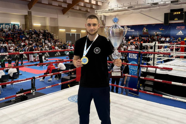 Тернополянин Владислав Касіян - чемпіон світу з кікбоксингу