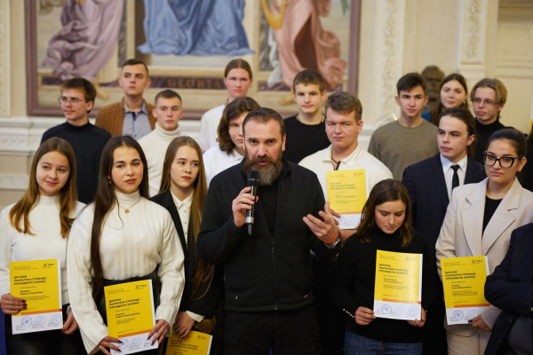 Учні з Тернопільщини отримали стипендії президента України