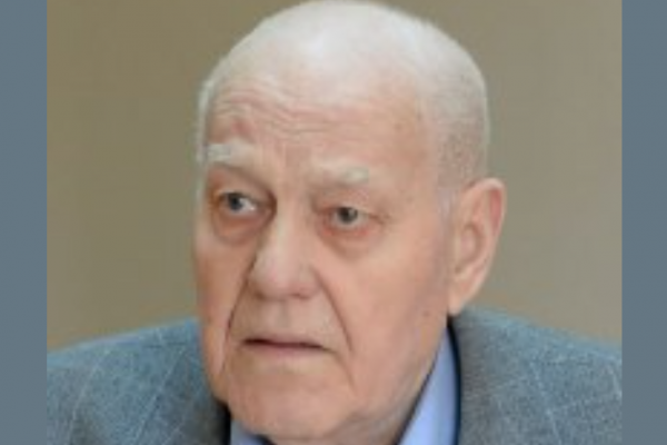 «Життя згасає в мені»: помер колишній ректор ЗУНУ Олександр Устенко
