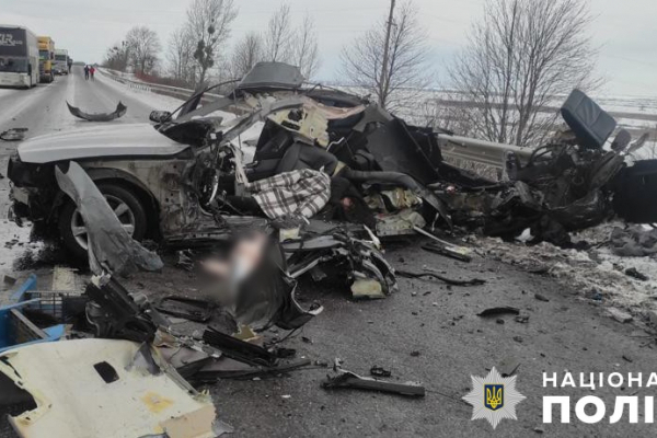 25-річна тернополянка загинула у ДТП на Львівщині: зіткнулися BMW та вантажівка