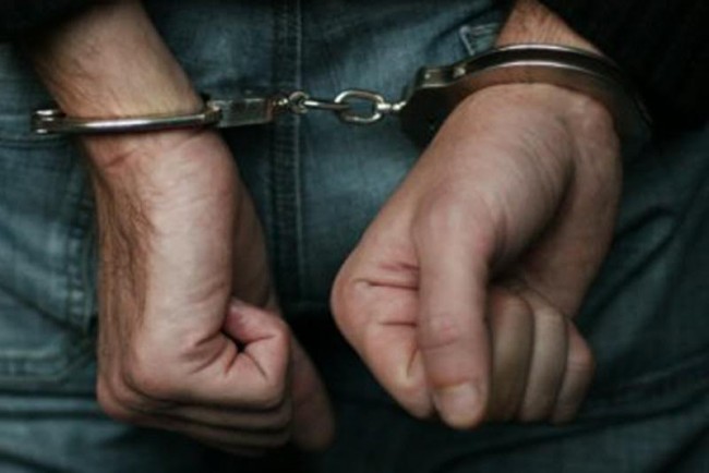 Тернопіль: троє юнаків зловили крадія у ТРЦ «Подоляни»
