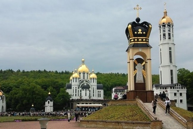 Всеукраїнська проща до Зарваниці уперше в історії відбулася в режимі онлайн (Відео)